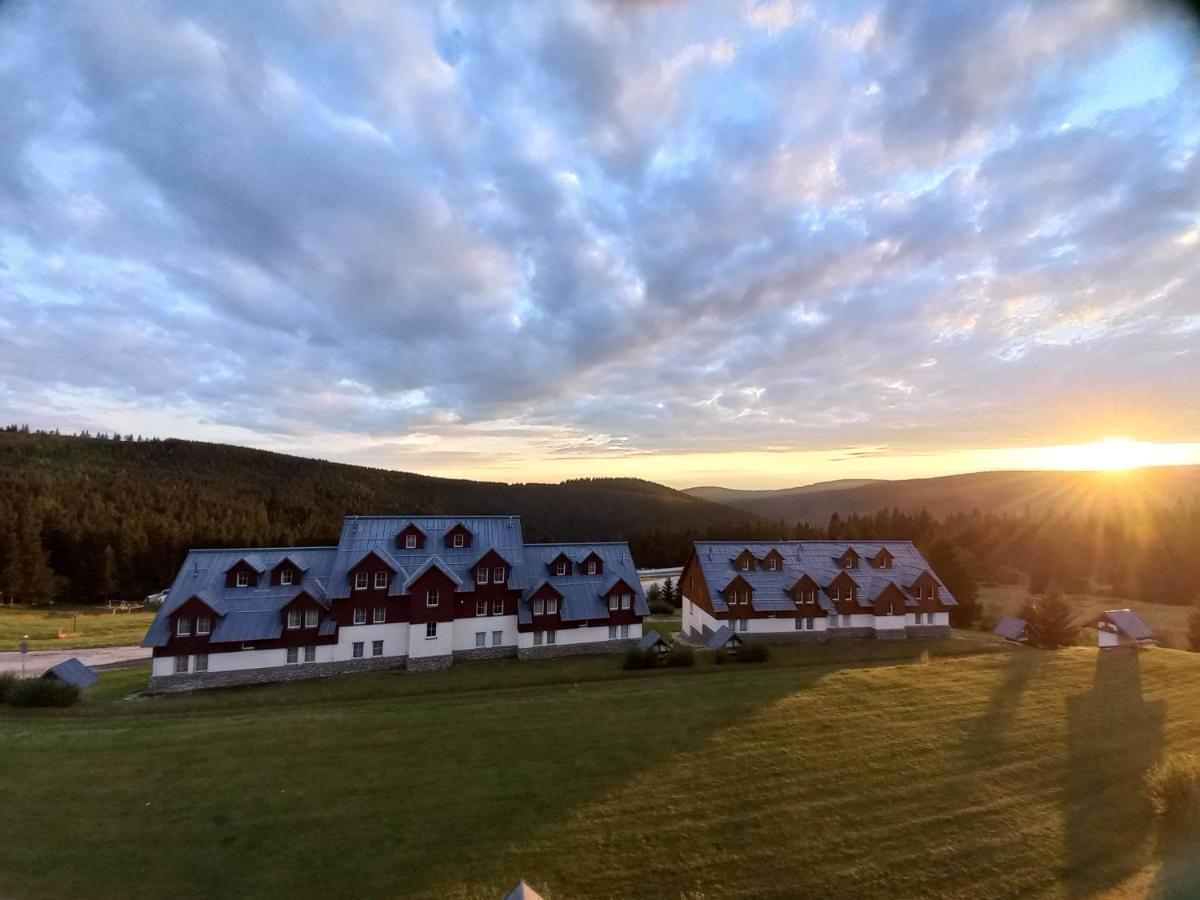 Horni Misecky Apartman E25 U Sjezdovky, Max 6 Osob Экстерьер фото