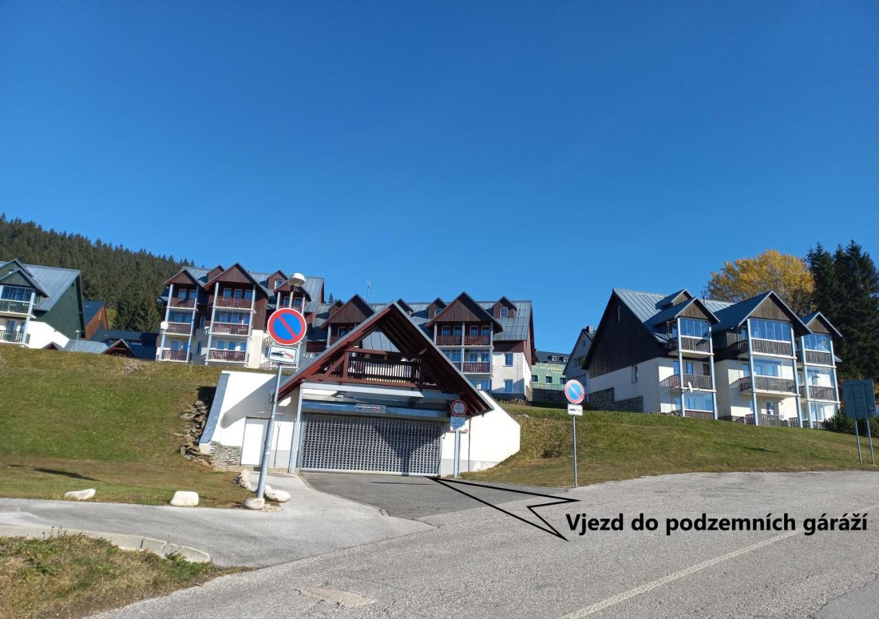 Horni Misecky Apartman E25 U Sjezdovky, Max 6 Osob Экстерьер фото